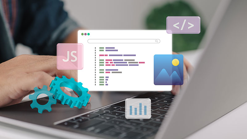 Stellenausschreibung Java-Entwickler. Hände an einem Laptop mit Softwaresymbolen